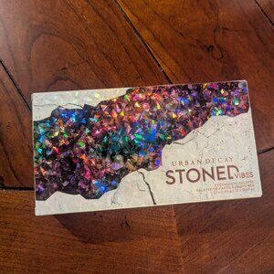 Urban Decay Stoned Vibes Eye Shadow Palette NWT